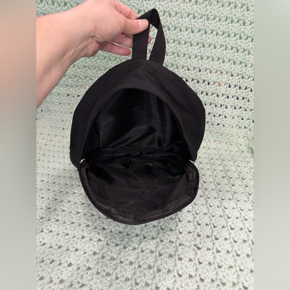 Mini Black Backpack: Alien - Picture 4 of 4